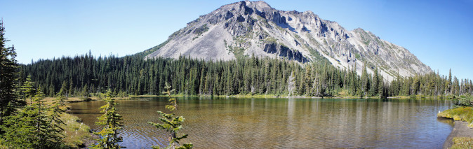 Mystic Lake on The Wonderland Trail, Mount Rainier National Park