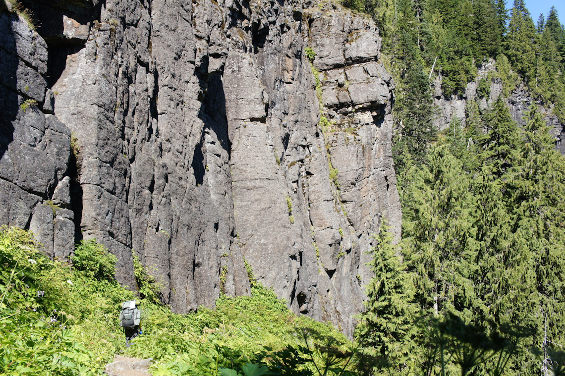 Below Ipsut Pass