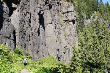 Below Ipsut Pass